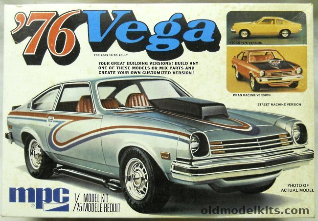 MPC 1/25 1976 Chevrolet Vega - Stock / Drag / Street Machine, 1-7627 plastic model kit